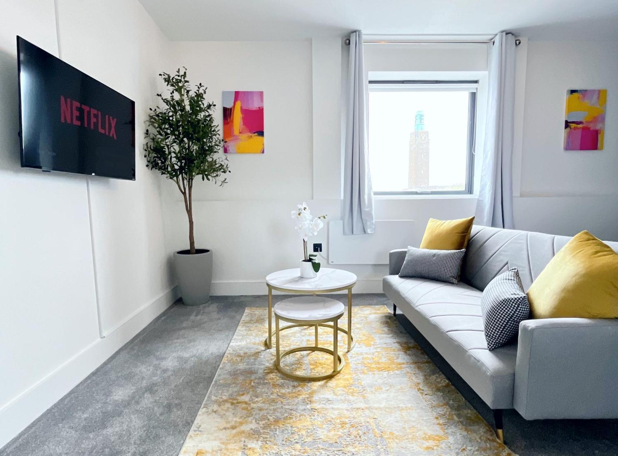 Luxury Norwich City Centre Apartment - Free Parking ภายนอก รูปภาพ