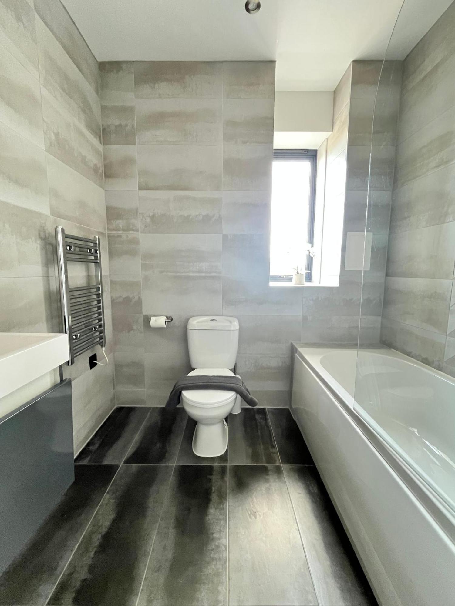 Luxury Norwich City Centre Apartment - Free Parking ภายนอก รูปภาพ